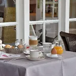 Pavillon Du Zoute Hotel 4*